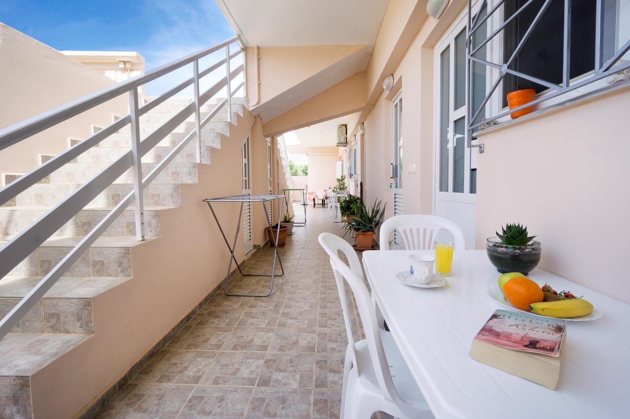 Skamagkas G. Apartments Stavrós Екстериор снимка