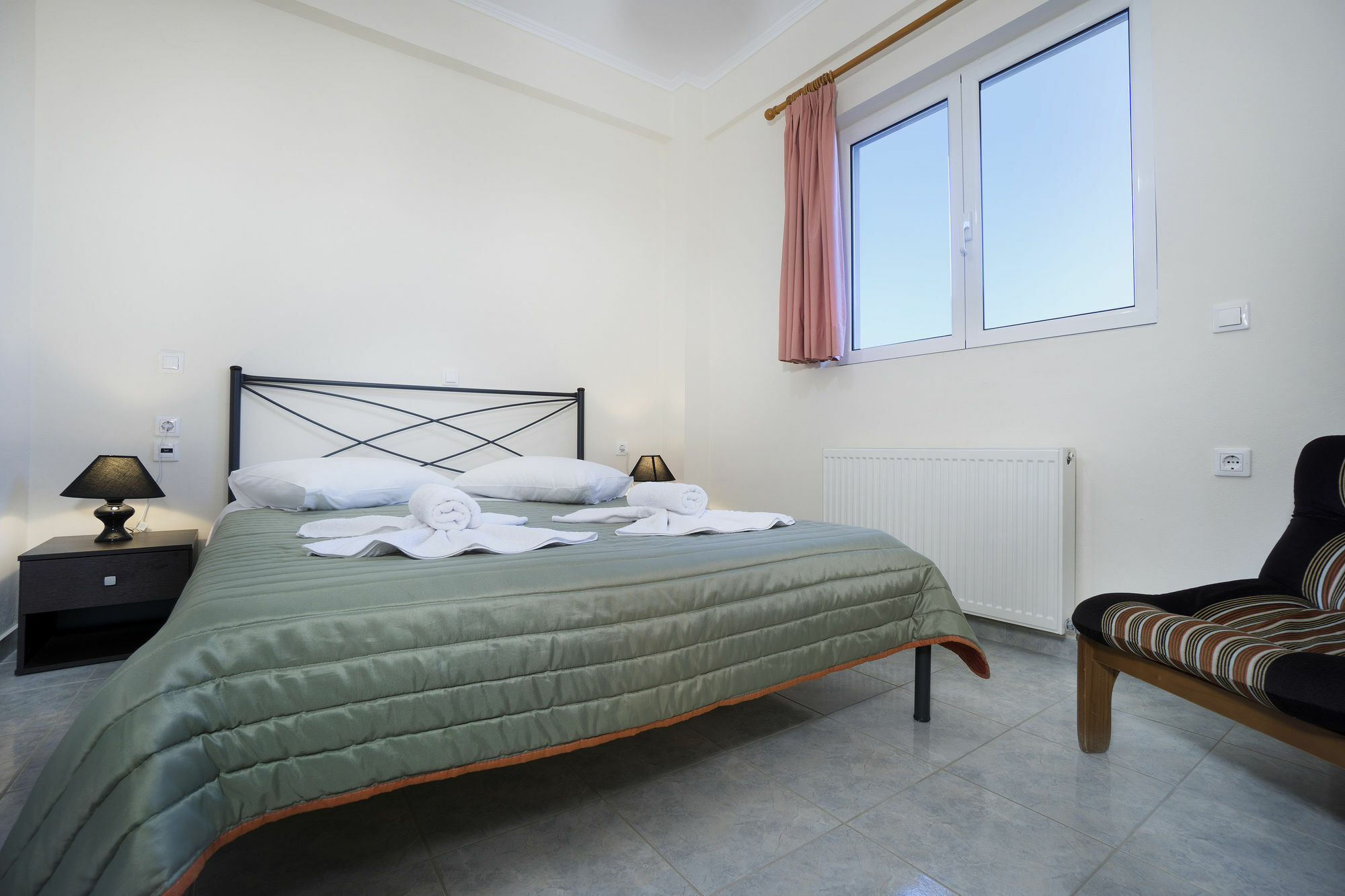 Skamagkas G. Apartments Stavrós Екстериор снимка